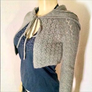 ❄️FREE PEOPLE SWEATER WITH PEARL BEADING❄️EUC